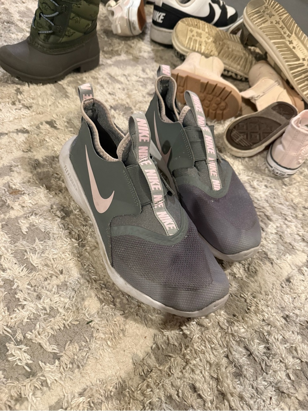 Nike Kids Slip-On Sneakers in Gray with Light Pink Swoosh